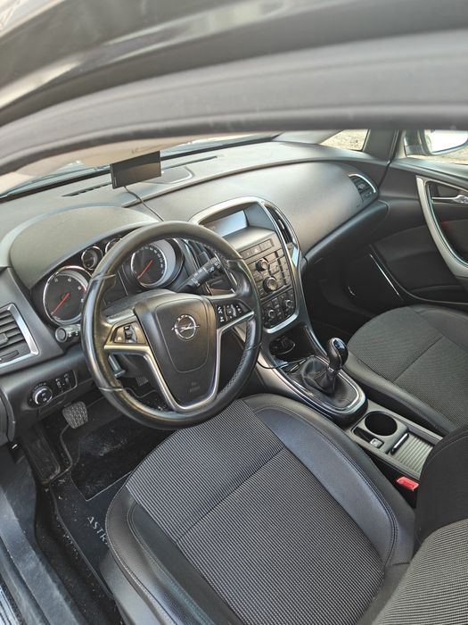 Vendo ou troco Opel Astra do ano 2012
