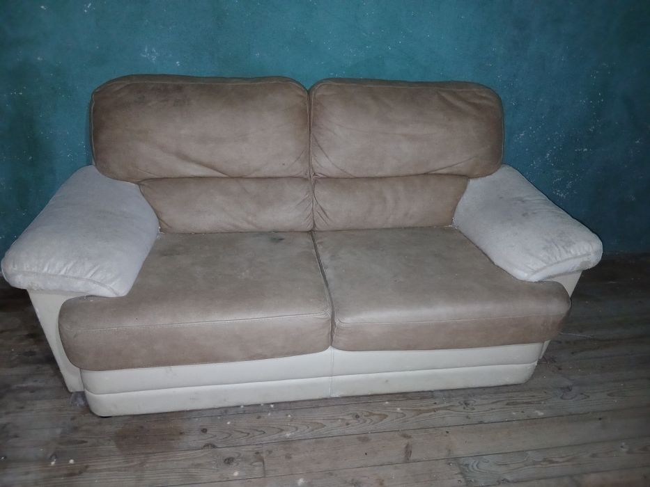 Vendo sofas um e sofá  cama