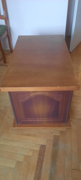 Тумбочки столик б у