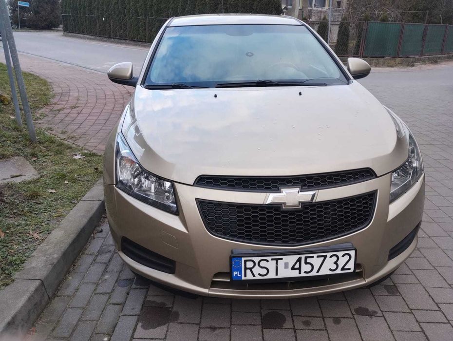 Chevrolet Cruze 1.6 2009 Benzyna Klima Niski Przebieg Doinwestowany