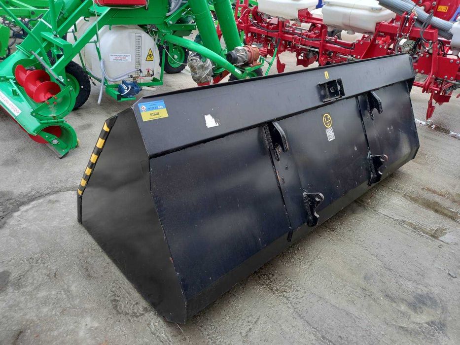 Фронтальний навантажувач НТШ-1600 PRO "Athlete"