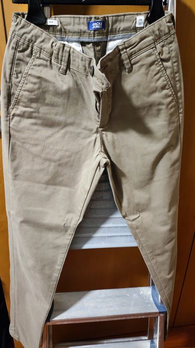 Calças JackJones tipo chino