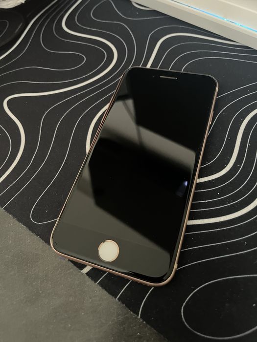 iPhone 8 Stan igła!