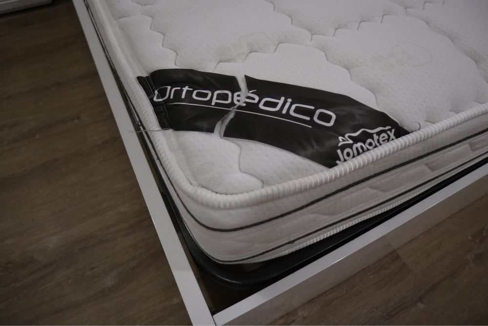 Cama de Casal com Colchão Ortopédico – 200x160