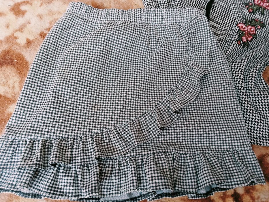 Костюм ,кофта, спідниця, светр