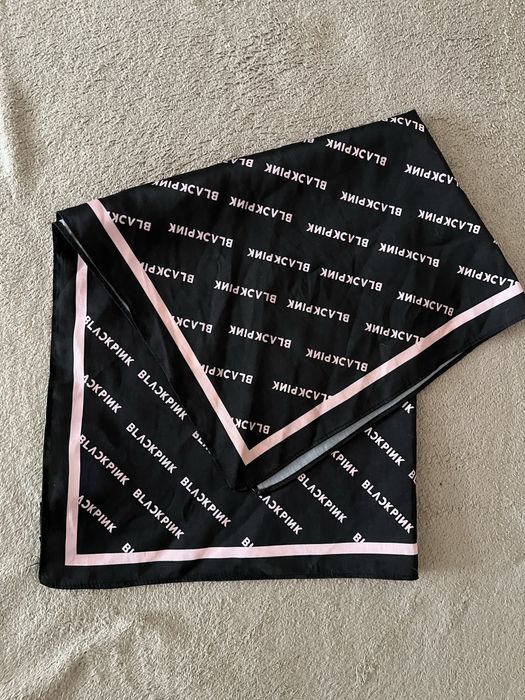 Хустинка H&M Blackpink 51cm