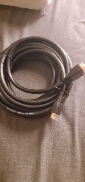 Cabo adaptador de Amazon Basics 2.0 HDMI a DVI negro - 1.83m