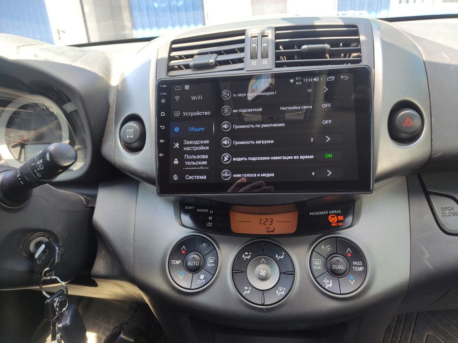 Магнитола  Toyota RAV4 2006-2012 , CarPlay+QLED 8 ми ядерный 4G.