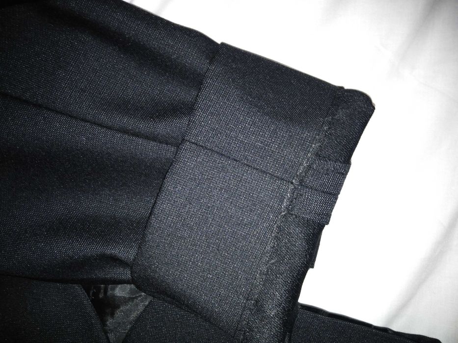 Продам шкільний костюм