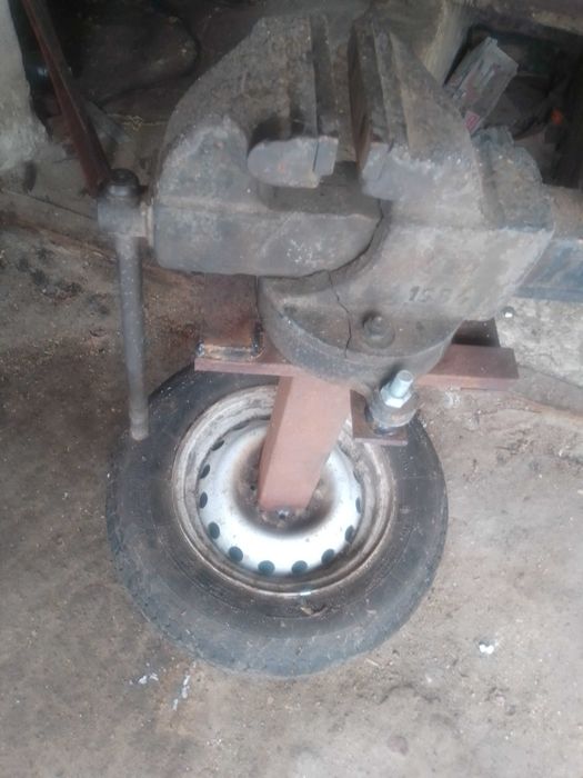 Тиски , Лещата бу