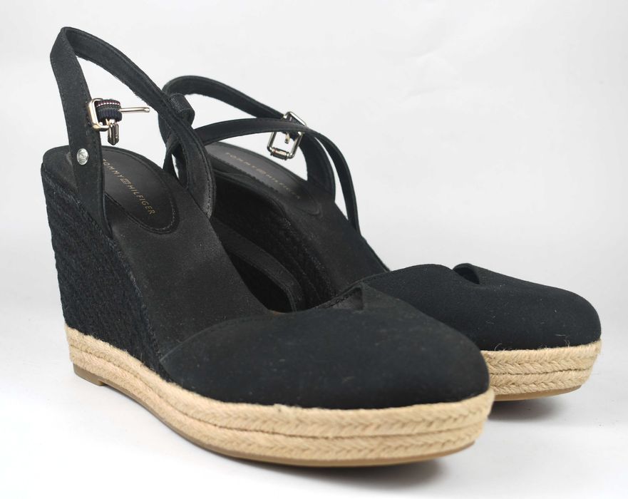 Używane Tommy Hilfiger Espadryle Basic Closed Toe High Wedg roz. 40