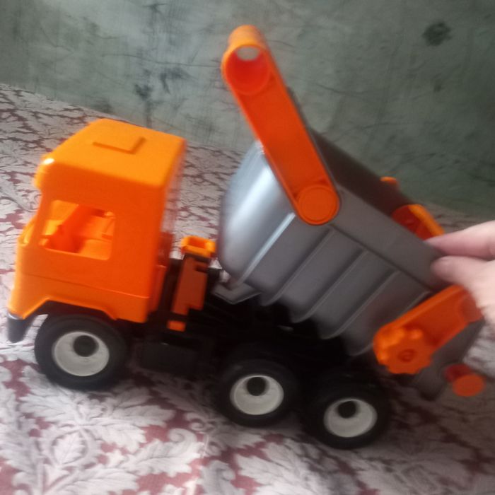 Детская машинка бетономешалка б. у.