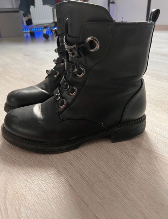 Ocieplane botki kozaczki rozmiar 40