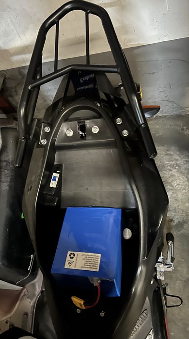 Scooter Elétrica Voltrish Vision TX - 5 meses de uso e apenas 738km rodados - Não precisa de carta de condução - Bateria Removivel