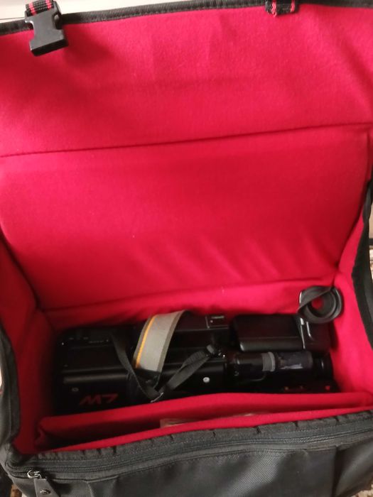 Відеокамера Panasonic M7.