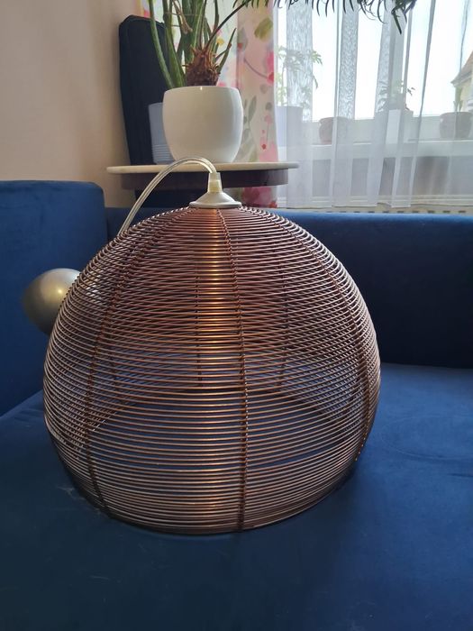 Żyrandol metalowy
