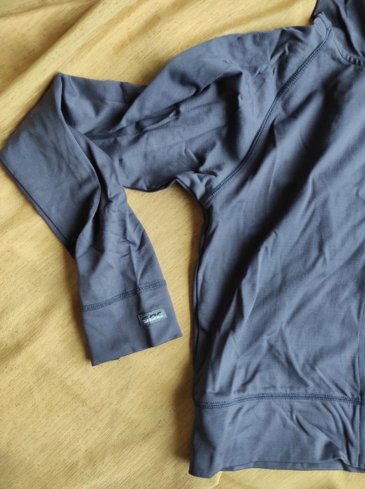 Fajna bluza sportowa z kapturem SOC r. M r. 10 r. 38