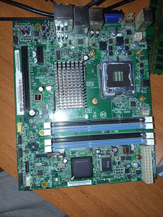 Acer DIG43L, сокет LGA775, DDR3,