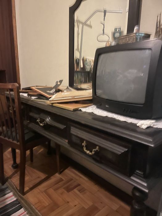 Mobilia de quarto de Pau-Preto
