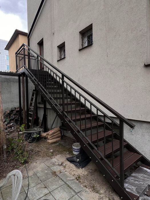 Schody metalowe ocynkowane stopnie wema