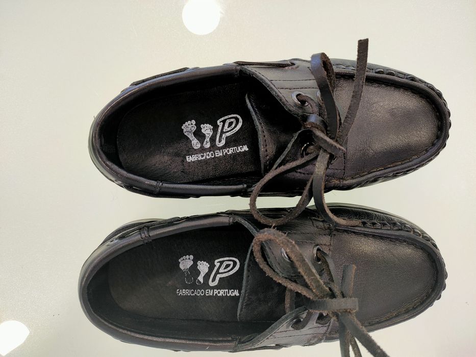 Sapatos vela pretos de criança