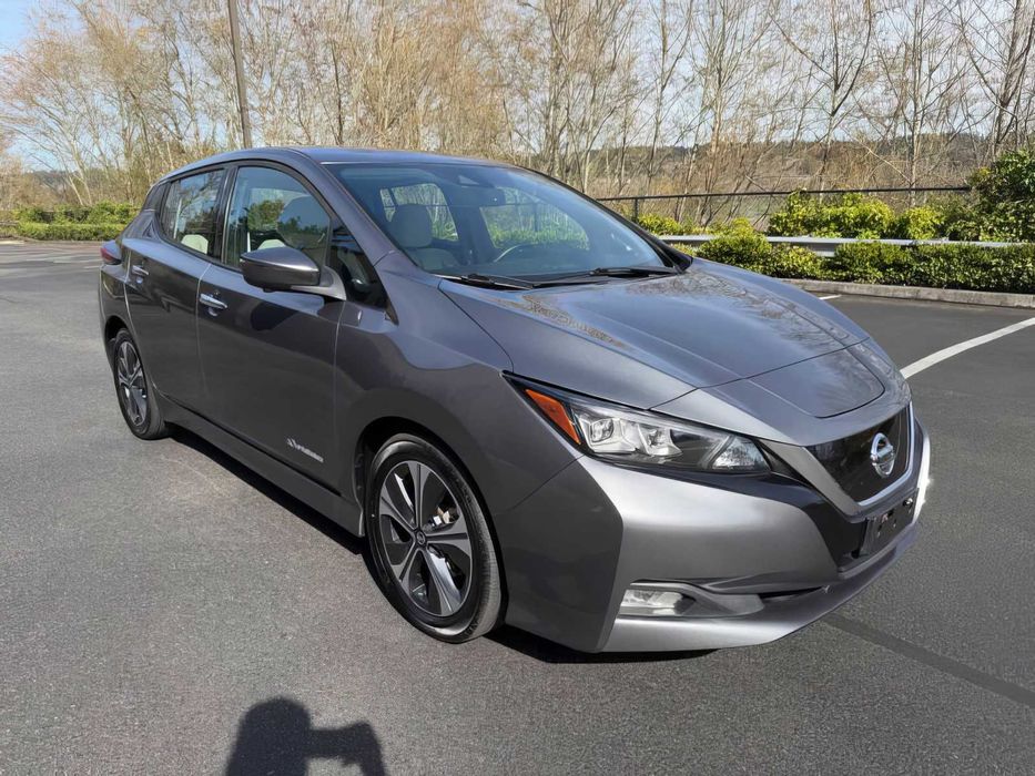 Nissan LEAF SL      2018