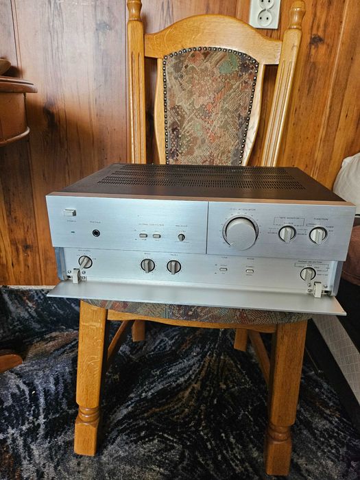 Sprzedam w zmacniacz HITACHI HA 7700
