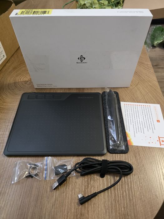 GAOMON S620 Tablet graficzny 6,5 x 4 cala z piórem bez baterii