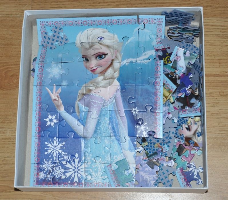 Trefl Puzzle 4 w 1 Kraina Lodu, Elsa + gratis