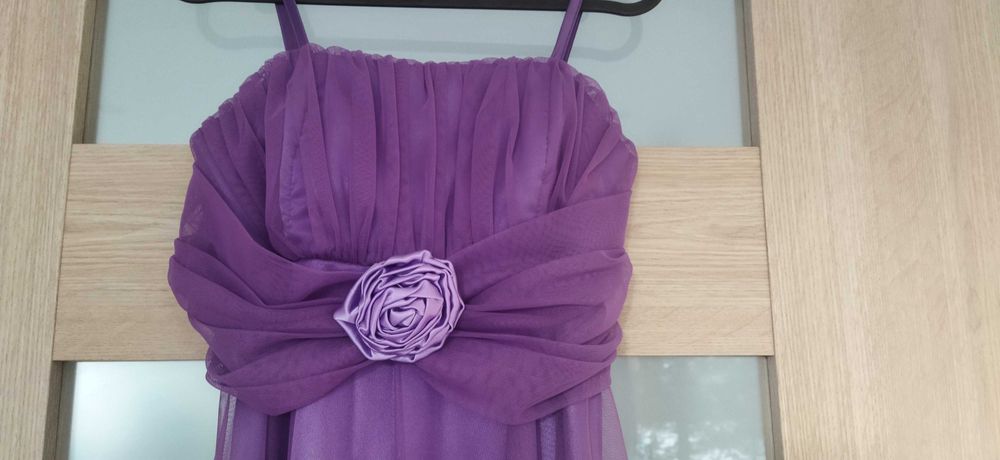 Sukienka wizytowa balowa