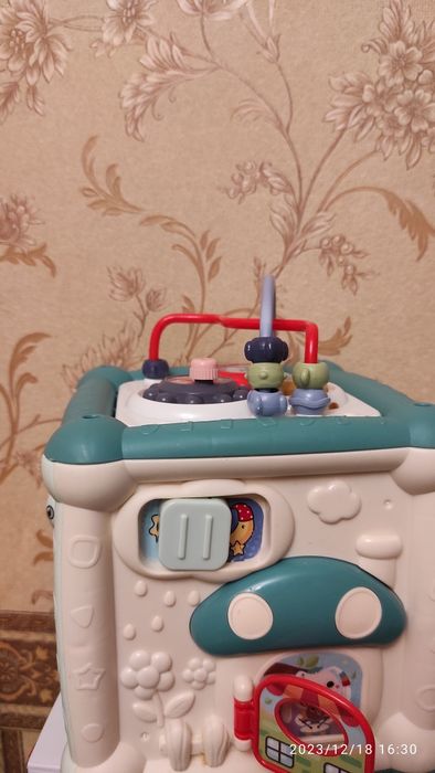 Срочно продам Развивающие игрушки