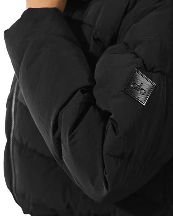 Куртка Alo Yoga Glacier Puffer Jacket Black