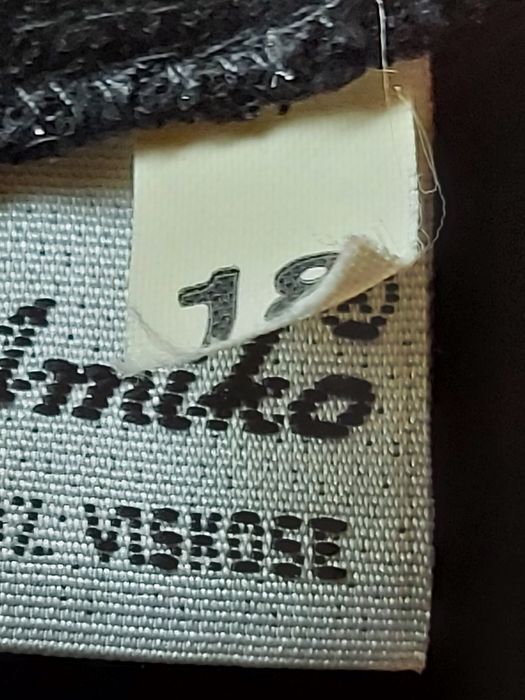 Kamizelka damska czarna rozmiar 52 firma AMIKO