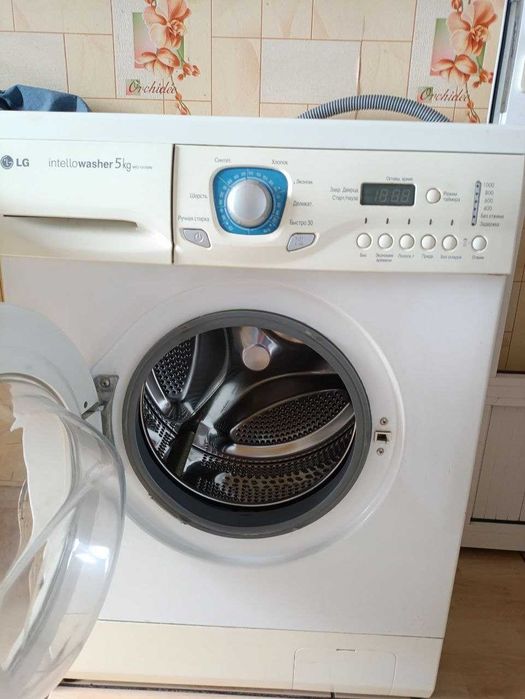 Стиральная машина LG WD-10150N (рабочая, но с нюансами)