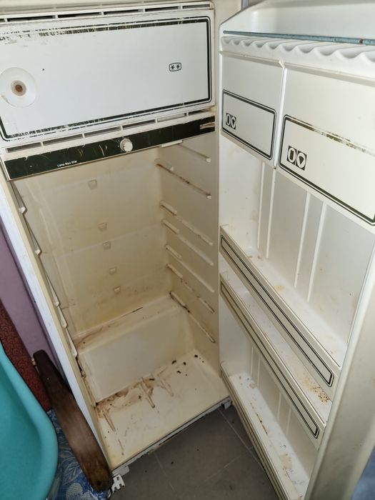 Холодильник (старого зразка)