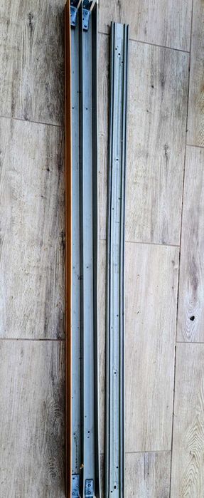 Prowadnice / szyny do drzwi przesuwnych 136 cm – komplet