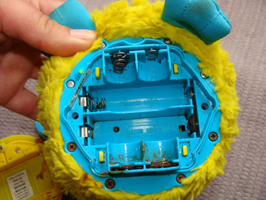 Furby Amarelo - para reaproveitamento