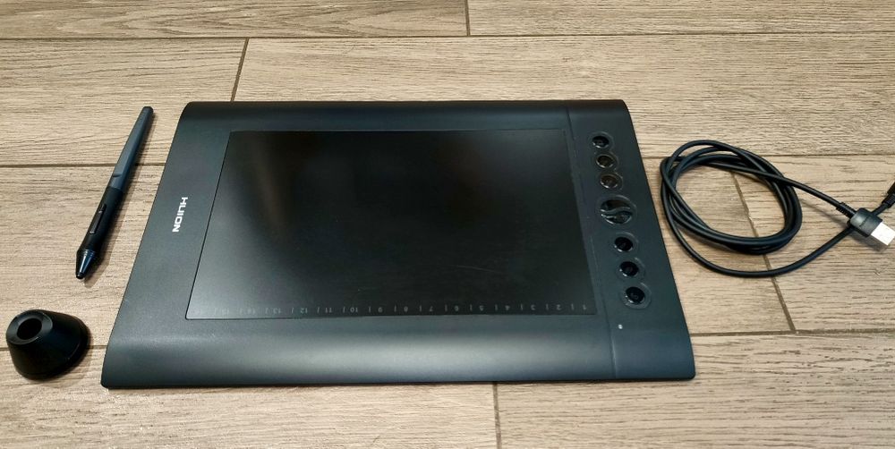 Графічний планшет Huion H610 Pro V2
