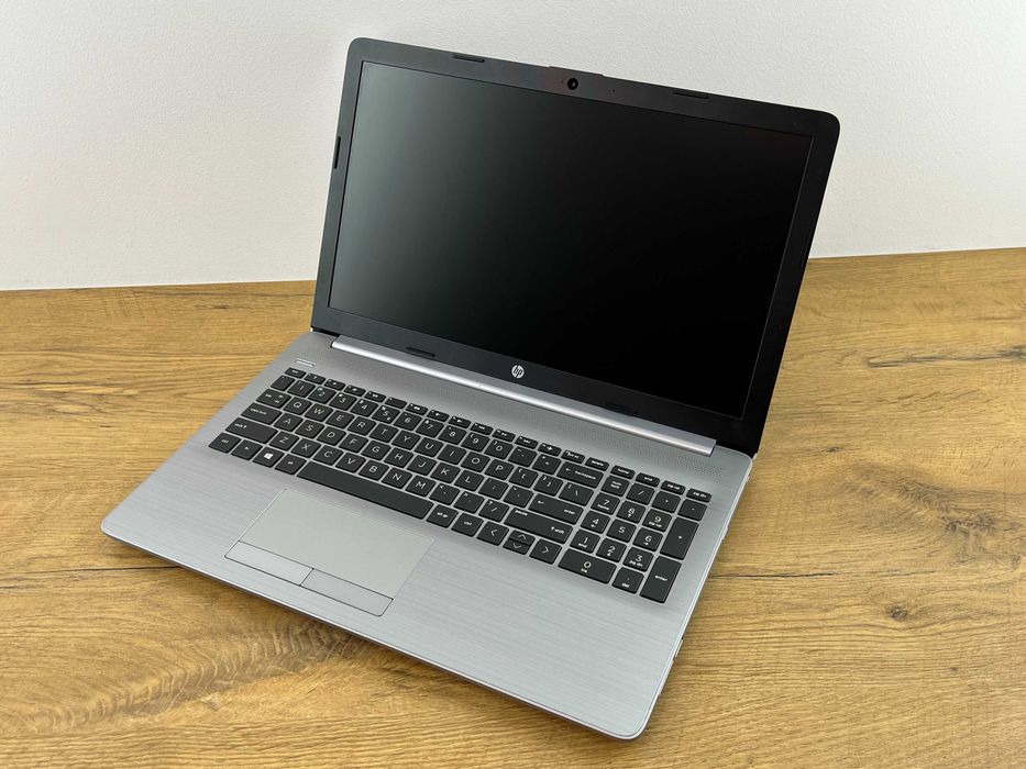 1337. Laptop Hp 255 G7, 15 cali, AMD A6. Dysk SSD M2 240gb, Win 10