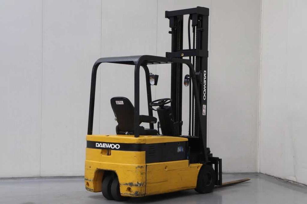 Empilhador eléctrico Daewoo B18T-2 de 1.800 Kg (2663)