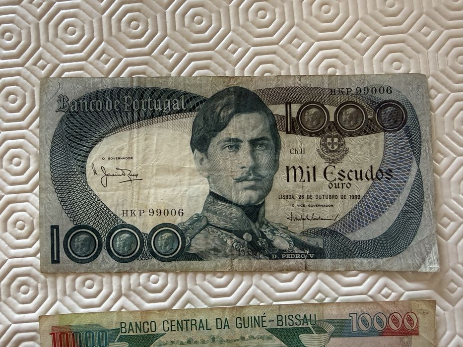 Varias Notas Escudos Portugal e Angola e Pesos