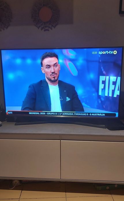 Smart tv Samsung full hd 43polegadas com defeito