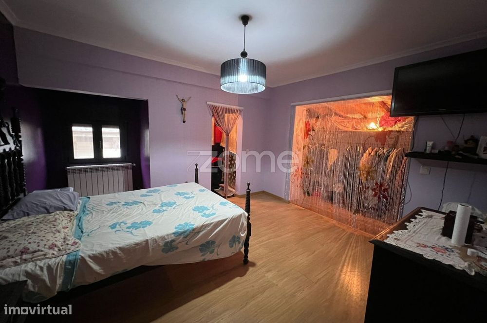 Moradia T4 com 4 Suites em Águas Frias – A 10 Minutos de Chaves
