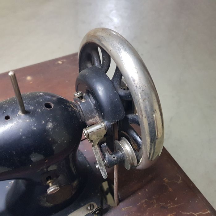 Máquina de Costura Singer