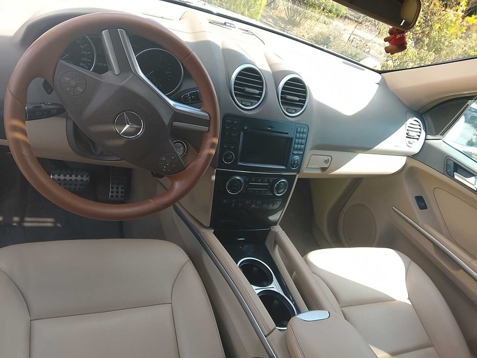 Mercedes Benz ML 320