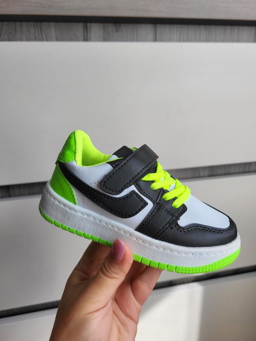 Дитячі кросівки  15,5-18см