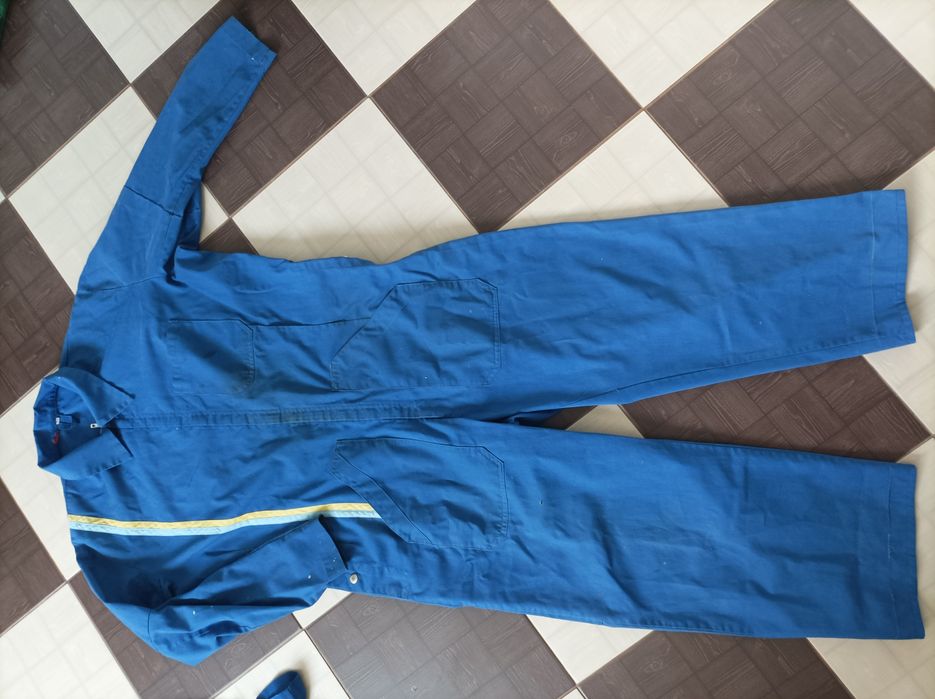 Суцільний комбінезон робочий розмір  50 - 52 L XL і 52 - 54 XL XXL