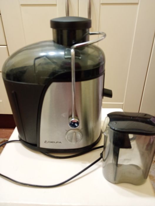 Соковижималка Delfa DJ-140