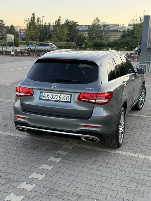 Mercedes-Benz GLC-Class 2018 VIN WDC0G4KB8JV100914 фото оголошення 4 з 24