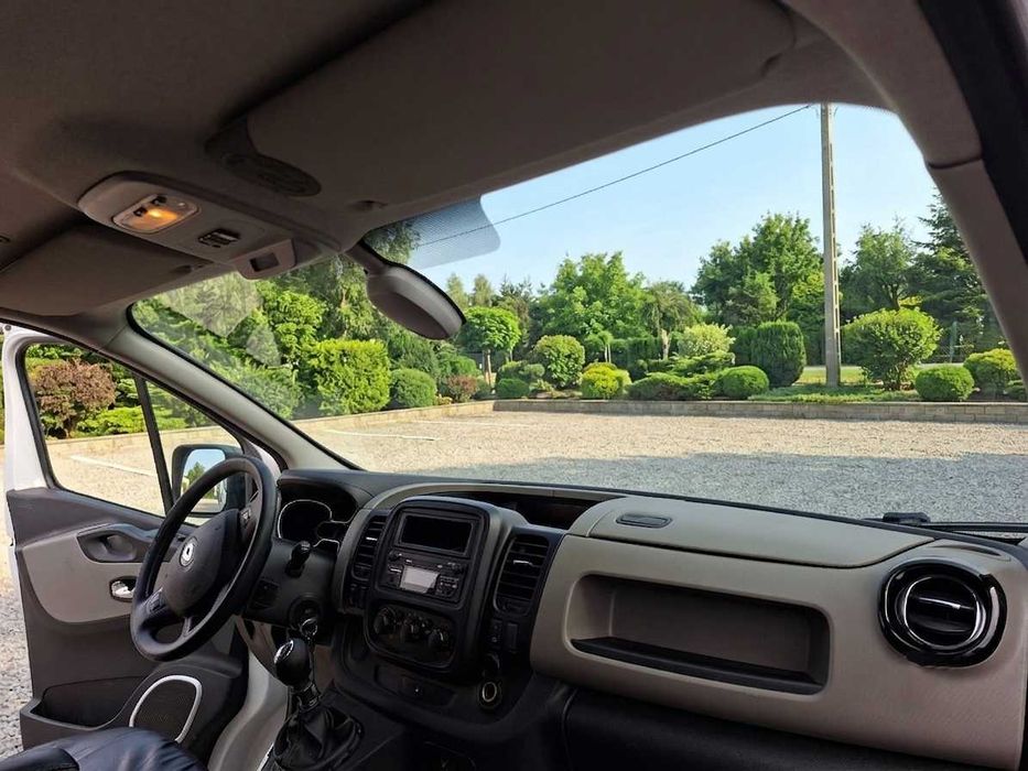 Renault Trafic, pierwszy właściciel, OC ważne do: 17.04.2027r.
